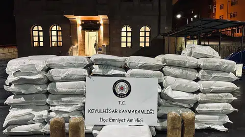 Dev Kaçakçılık Sevkiyatının Yolu Sivas’ta Kesildi!