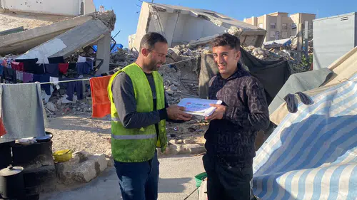 Sivas'tan Gazze'ye Yardım Eli Uzandı! Binlerce Kilometre Ötede Sofralar Kuruldu!