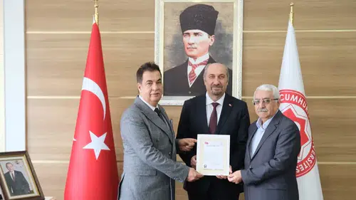 Sivas Hizmet Vakfı Web Sitesi Yenilendi, üniversite Gençleri Kazandı