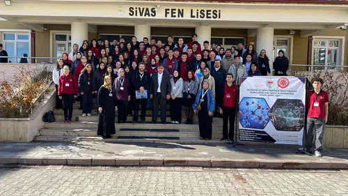 Sivas’ta Öğrenciler Kimya ve Matematikle Geleceğe Köprü Kurdu