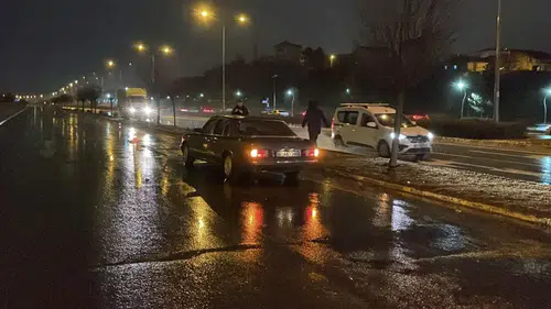 Sivas'ta Feci Kaza! Aracın Çarptığı Yaya Ağır Yaralı!