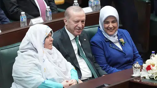 Cumhurbaşkanı Erdoğan: Karanlık günleri hortlatmaya çalışanların karşısındayız