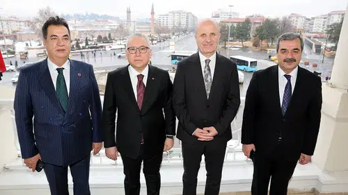 Sivas’ta Üniversitenin 52. Yılına Giden Yolda Anlamlı Ziyaret