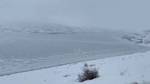 Sivas'ta 4 Eylül Barajı Buz Kesti
