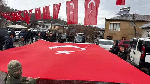 Sivas'ın Yeşilyayla Köyünde Gözyaşları Sel Oldu! 71 Şehit Anıldı!