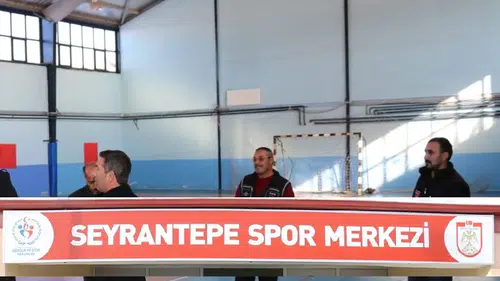 Sivas Seyrantepe Spor Salonu Çürük Çıktı, Yıkılacak!