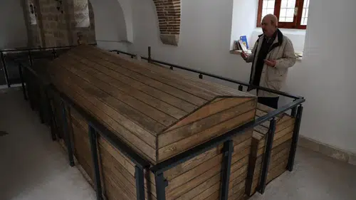 Sivas’ta Üç Şems’ten Birinin Türbesine Ramazan Ziyareti