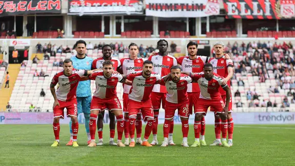 Sivasspor’da yüzler gülüyor: Kırmızı-Beyazlılar seriyi başlatıyor