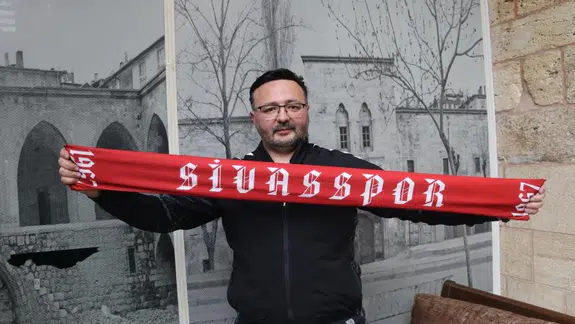 Sivasspor En Büyük Sevgilim, Dedi Uçağa Atladı