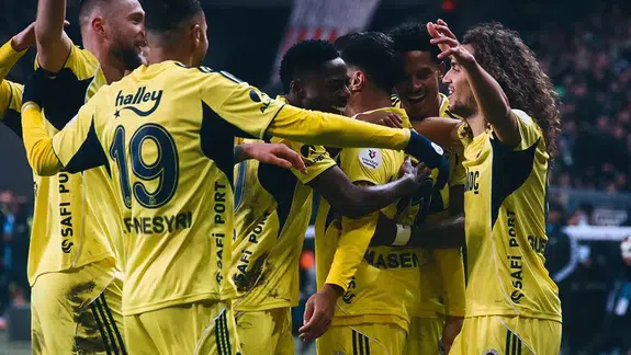 Fenerbahçe, Kocaelispor Deplasmanında 2-0 Kazandı