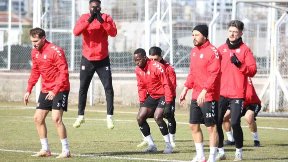 Sivasspor'da İsmet Taşdemir Yönetiminde Tempolu Antrenman