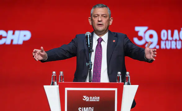 Özgür Özel, geçerli oyların tamamını alarak yeniden seçildi