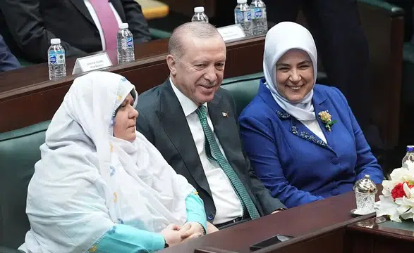 Cumhurbaşkanı Erdoğan: Karanlık günleri hortlatmaya çalışanların karşısındayız