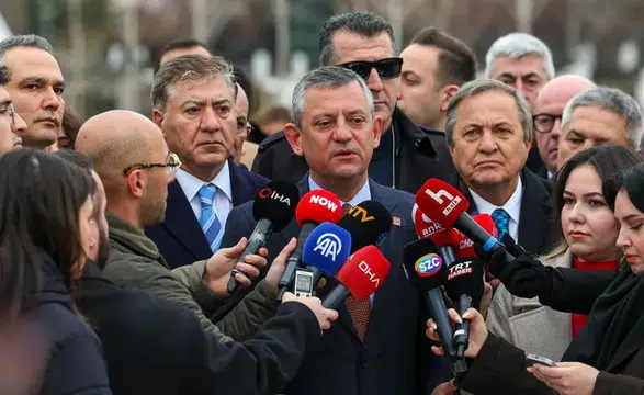 Özgür Özel Yeni Adalet Bakanı Hakkında Konuştu! İşte Gündemde Deprem Etkisi Yaratan O Sözler!