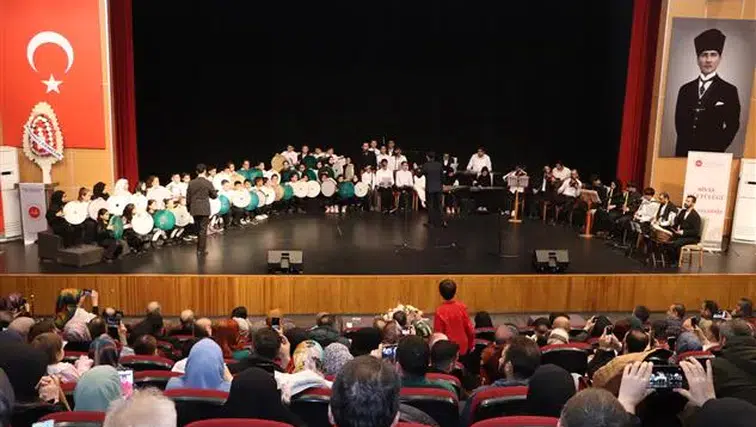 Sivas'ta 70 Çocuk, Bir Akşamdan Fazlasını Yaşattı