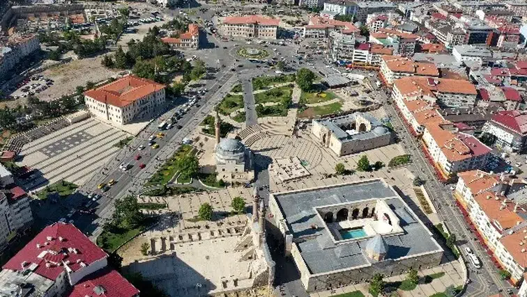 Sivas'ta Üretilen Ürünler Dünya Pazarına Açılabilecek!