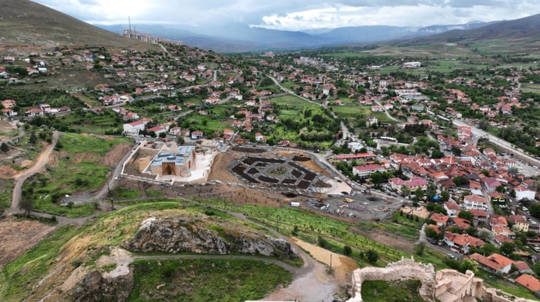 Dünyadan Akın Akın Sivas’ın O İlçesine Geliyorlar
