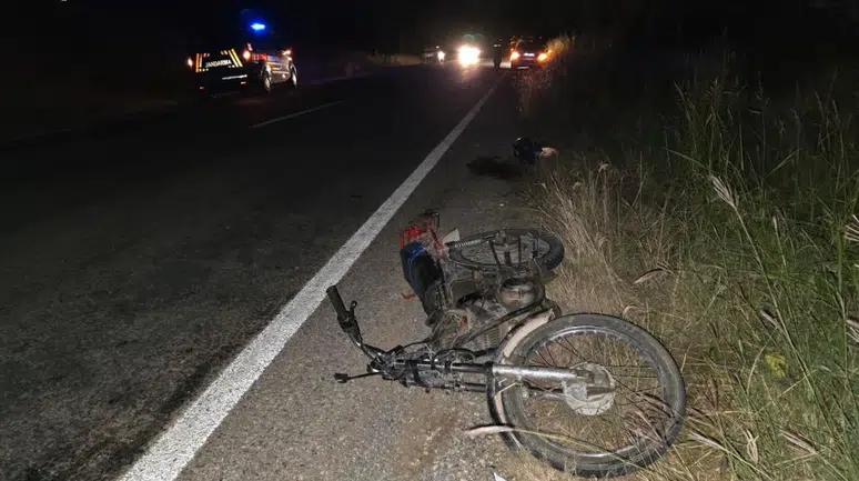 İki motosiklet kafa kafaya çarpıştı: 3 yaralı!
