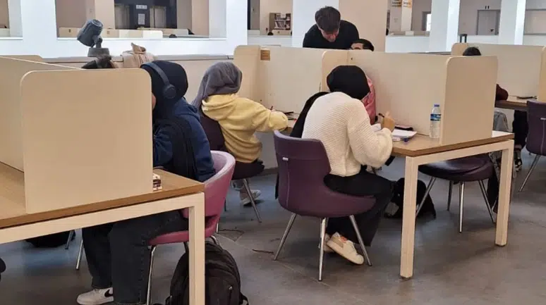 Soğuktan Kaçan Gençlerin Sivas'taki Yeni Sığınağı