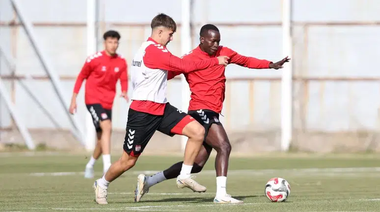 Sivasspor 11’i açıklandı: Sahada sürpriz var mı?