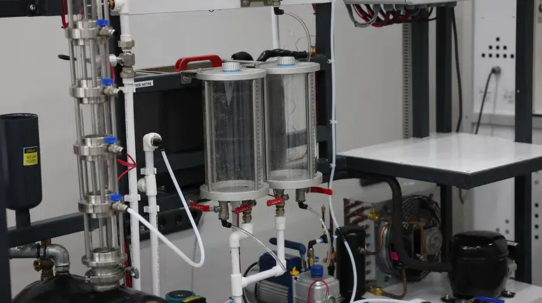 Sivas'ta o üniversite laboratuvarlarında sanayi deneyimi