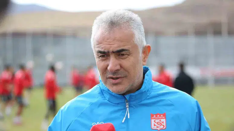 Sivasspor Teknik Direktörü Mehmet Altıparmak 9 Ay Ceza Aldı!