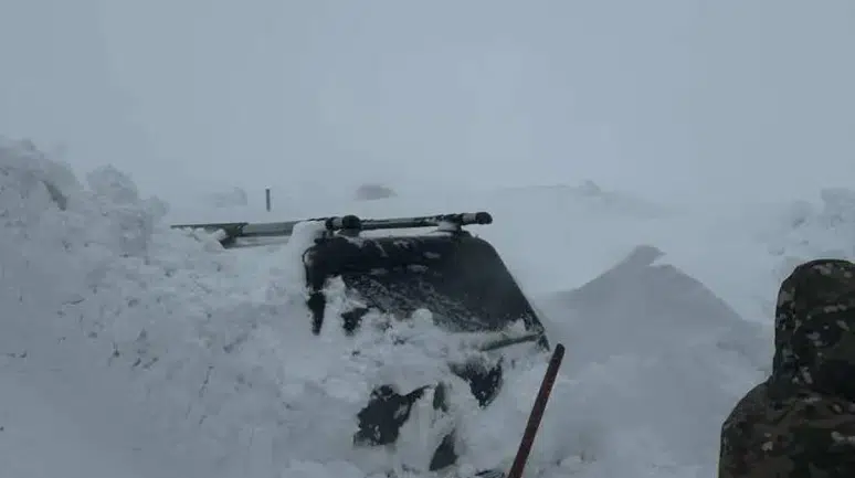 Sivas Divriği-Arapgil yolu ulaşıma kapatıldı