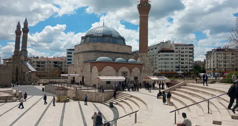 Tüm Dünyadan Sivas’a Bu Meşhur Yemeği Yemek İçin Geliyorlar