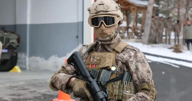 Sivas PÖH timleri sınır ötesi görev için uğurlandı