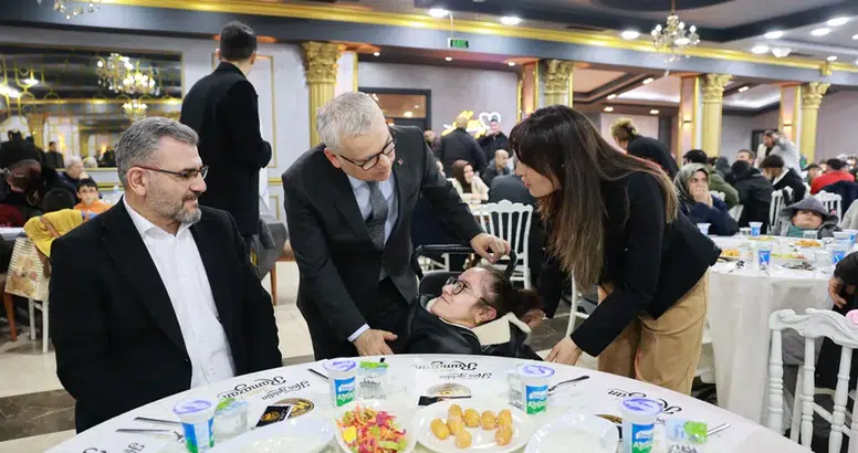 Sivas’ta engelli bireylerle gönül sofrası kuruldu