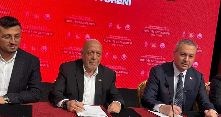 Sivas Belediyesi İşçi Maaşlarını İmzaladı, İşçiler Bayram Etti