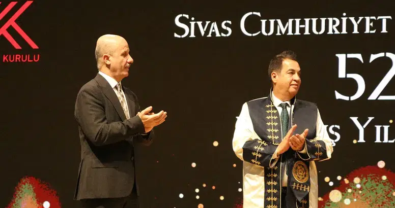 Sivas Cumhuriyet Üniversitesi 52. Yılını Kutladı