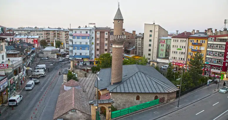 Sivas’ta Hatimle Namaz Kılınacak Camiler ve İmamlar Açıklandı