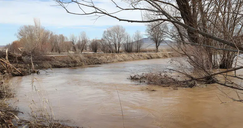 Sivas'ta Çiftçinin 10 Bin Dönümlük Emeği Sular Altında Kaldı!