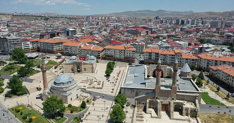 Sivas EMITT’te son 1 gün