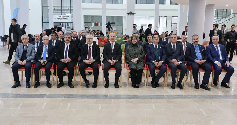 Sivas’ta geleceğe yön verecek iki dev merkez açıldı