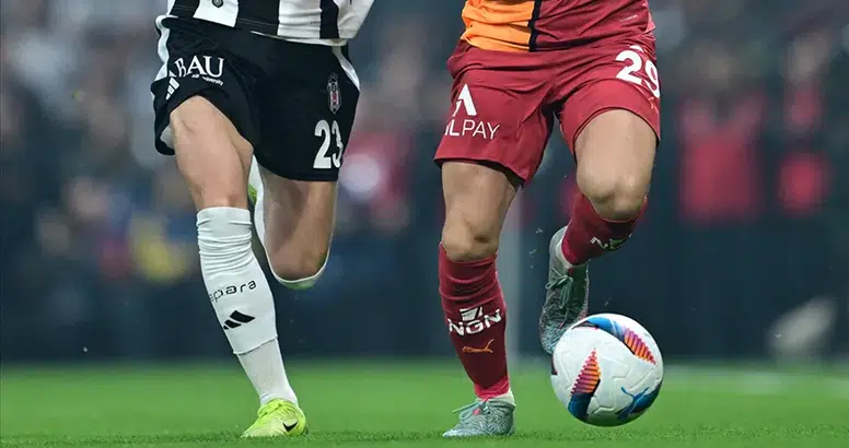 Beşiktaş - Galatasaray Derbisinde İlk Yarı!