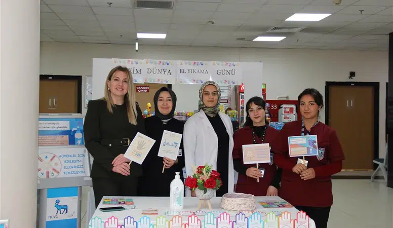 Sağlık çalışanlarından örnek hareket: Görenler takdir etti
