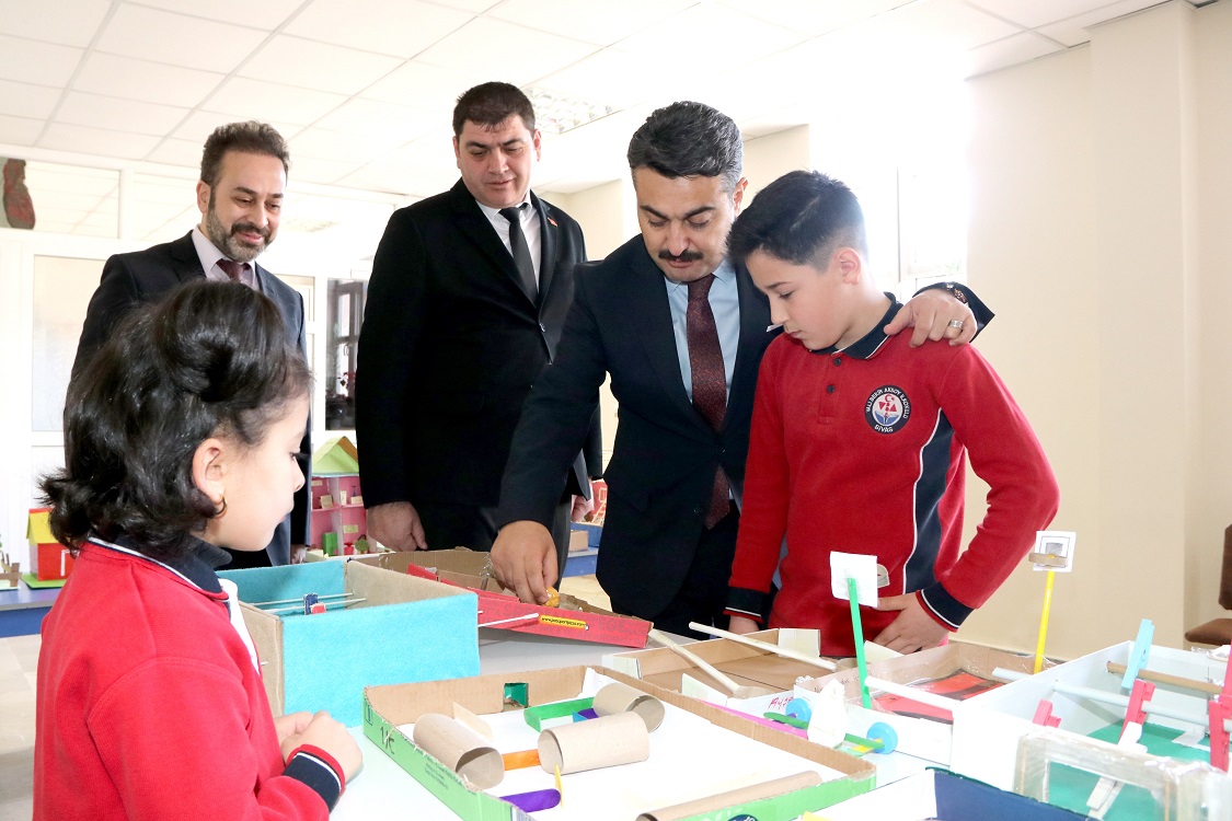 Sivas'ta Çocuklar Oyuncaklar Tasarladı 4