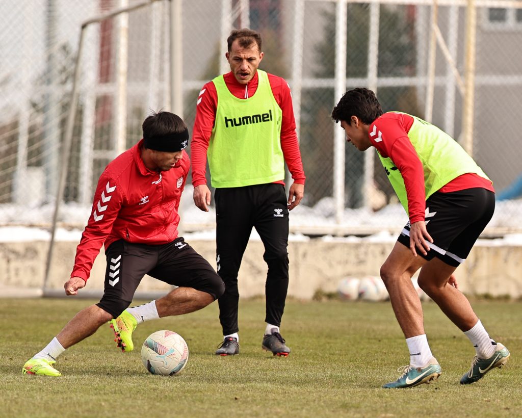Sivasspor'da Konya Mesaisi 8