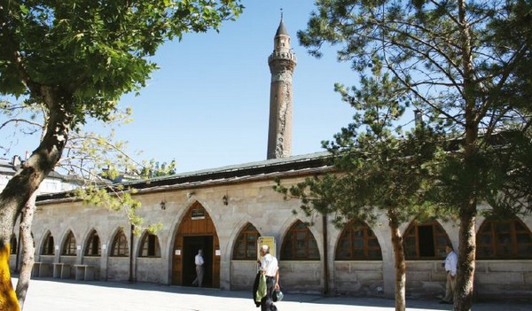 Tarih Kokan Şehir: Sivas’ta Görmeden Dönülmeyecek 10 Efsanevi Mekân 2