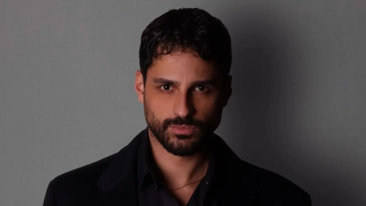 Yeraltı Dizisi Oyuncuları Kimler? İşte Yaşları, Sevgilileri ve Merak Edilen İlişki Hayatları! 7